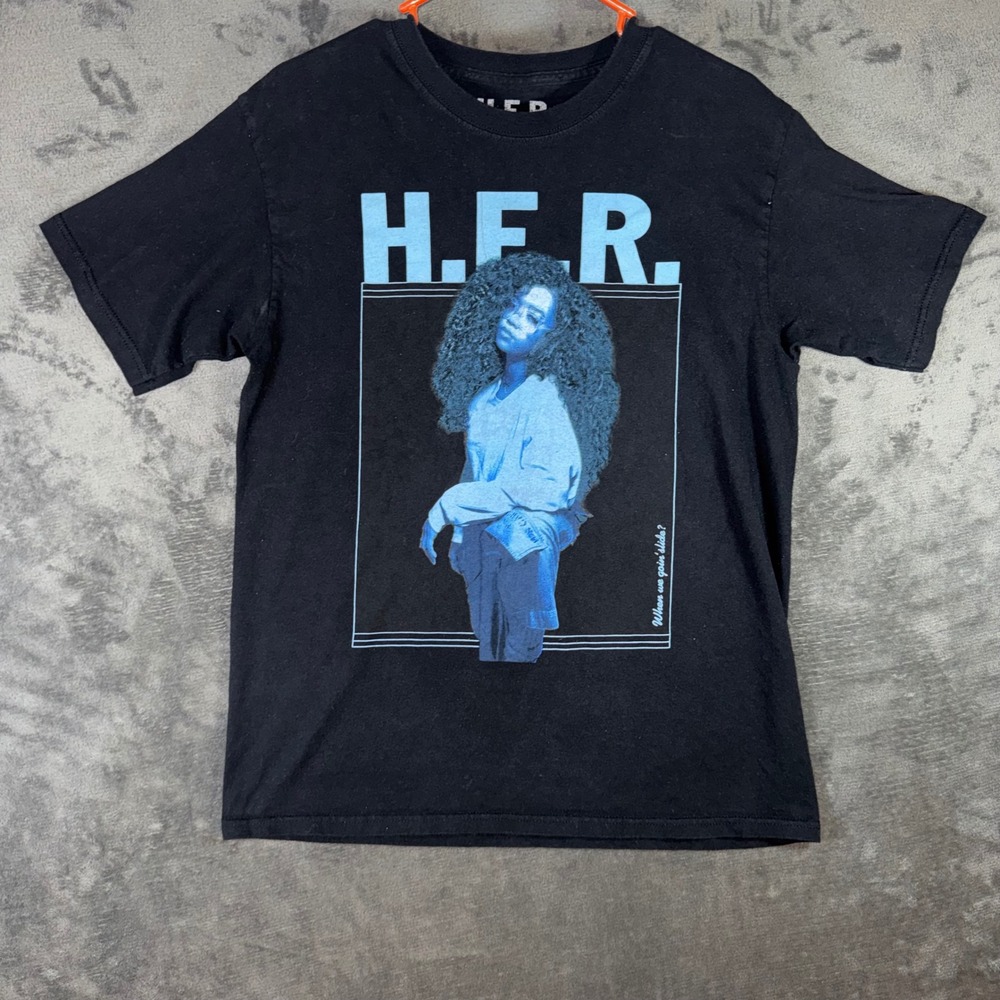 Unisex Medium H.E.R. Tour T-Shirt Black Excellent Graphic R&B Concert Tee